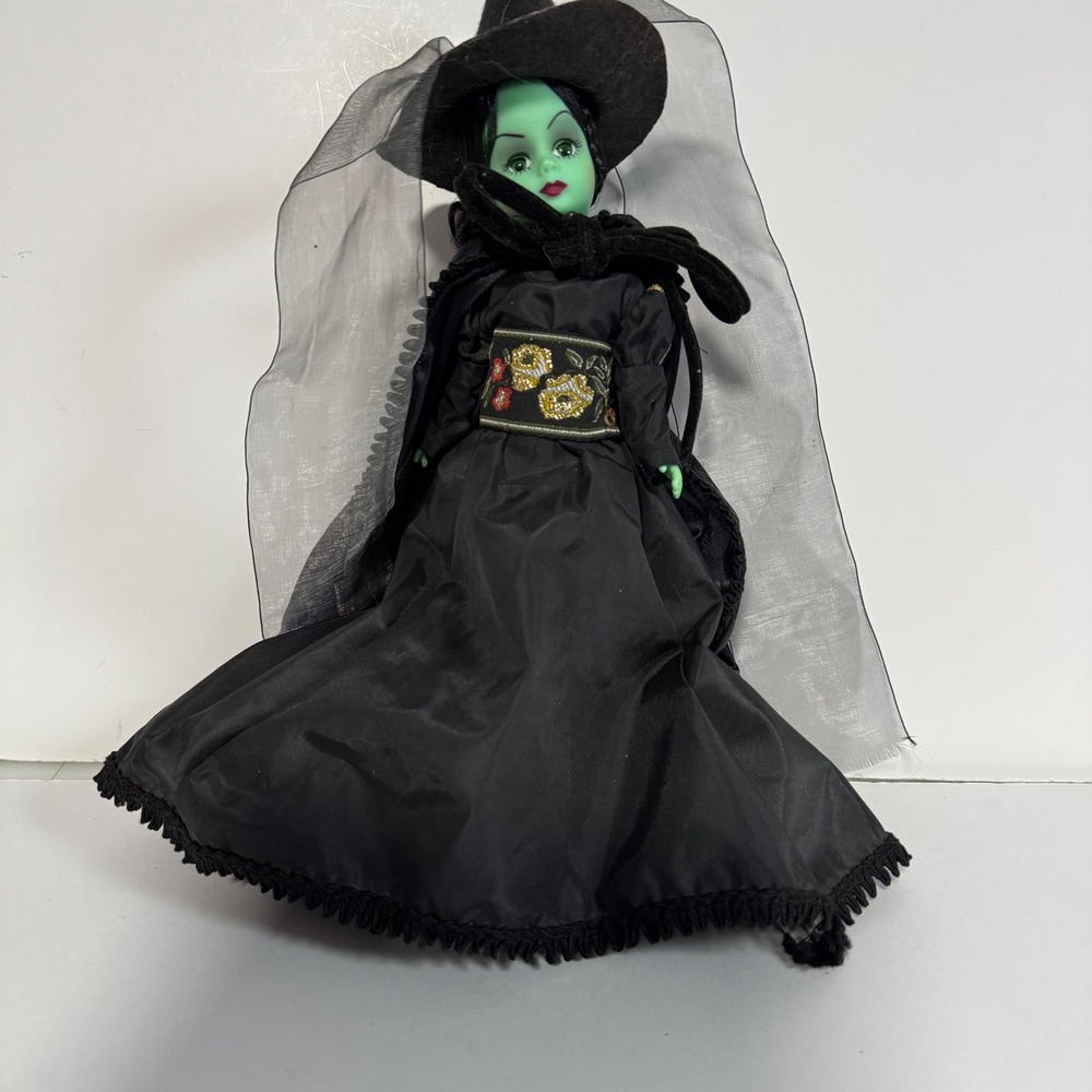 Madame Alexander Wizard of Oz Wicked Witch of the West 10 inch Doll Black Outfit